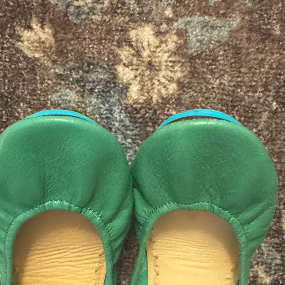 Tieks Clover Green Leather Flats - Picture 7 of 8